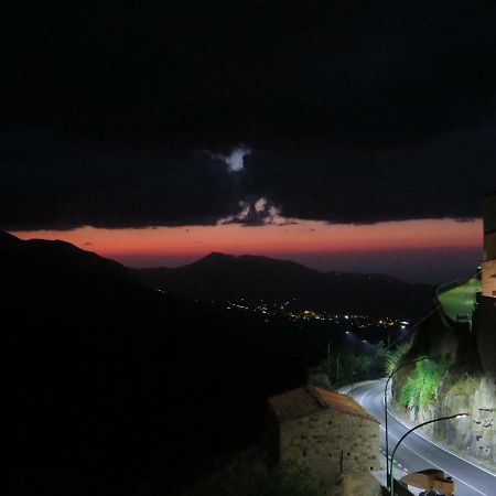 Porta Baciamano Ξενοδοχείο Geraci Siculo Εξωτερικό φωτογραφία