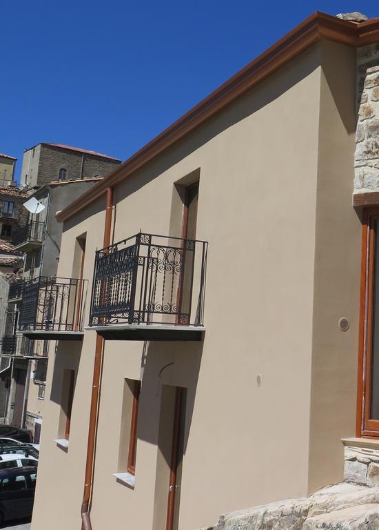 Porta Baciamano Ξενοδοχείο Geraci Siculo Εξωτερικό φωτογραφία